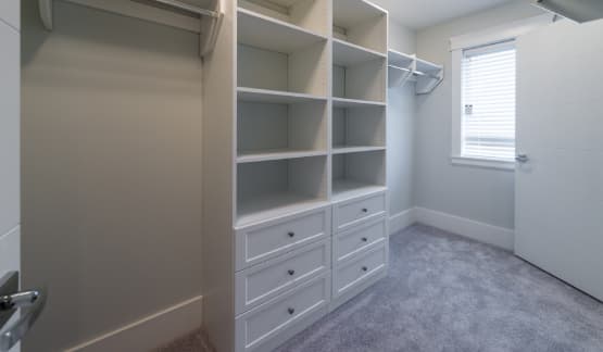 Custom Closet Storage Systems